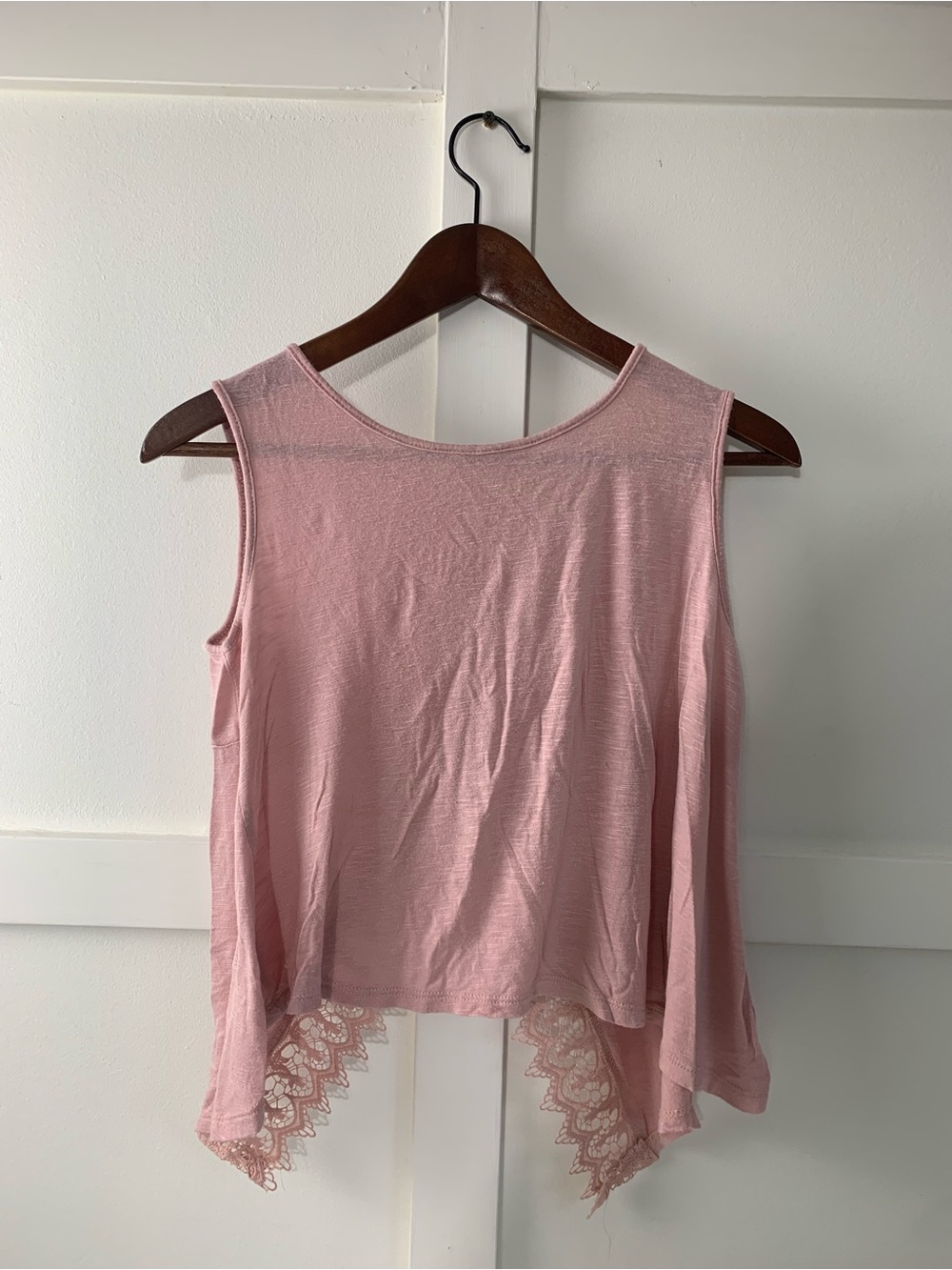Sleeveless Lace-Trim Tank Top — Dusty Rose